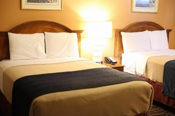 Cozy Corner Motel image 29